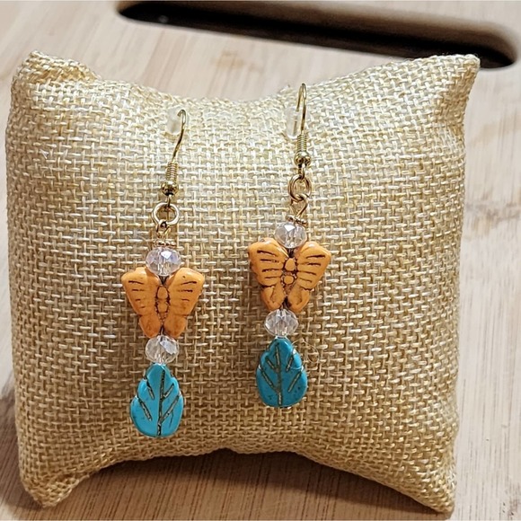 Handmade jeweled butterfly and leaf‎ dangle earrings new!! - Picture 1 of 4